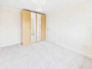 Bedroom- click for photo gallery